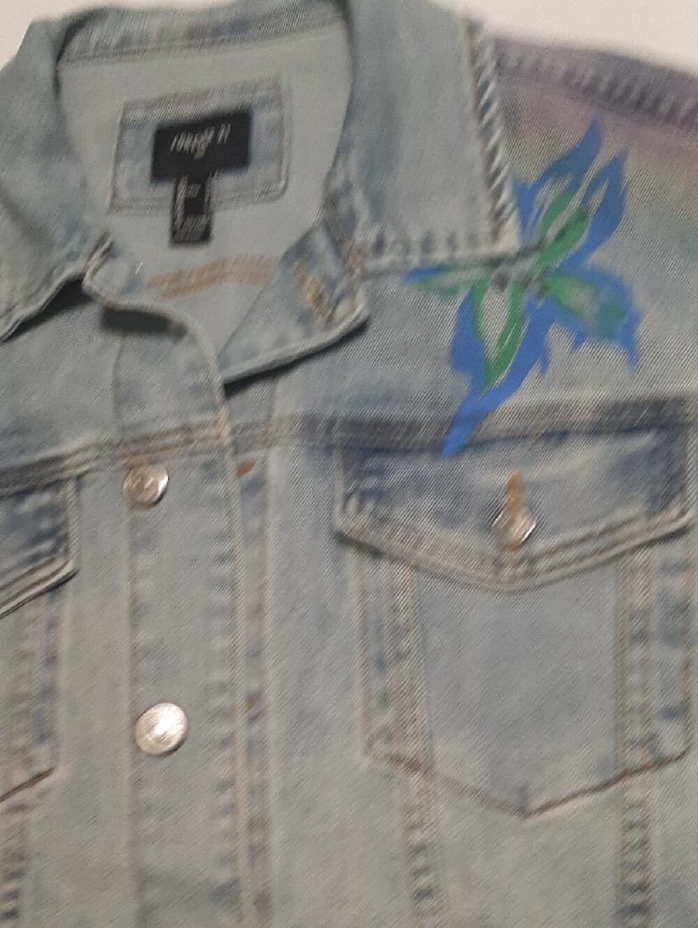 Forever 21 Size L Denim Jacket Painted Floral Abstract Design Vintage Worn Look - Picture 6 of 16